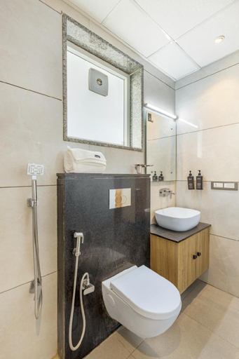 Bathroom, Wandr Hotel Medicity Gurugram, Near Medanta Hospital, Gurgaon