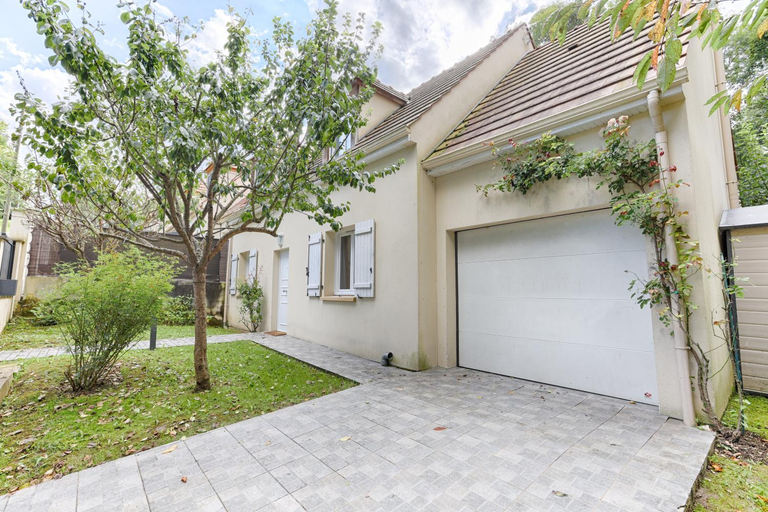 Exterior view 5, Square-bnb - La Maison Pastèque à 8min de Disney, Seine-et-Marne