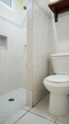 Bathroom 4, Hotel del Parque, Valladolid