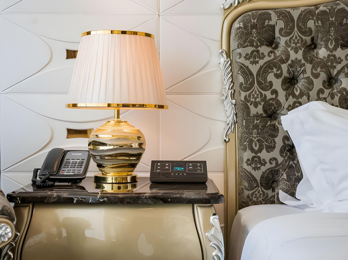 Bedroom 5, LK Emerald Beach, Pattaya