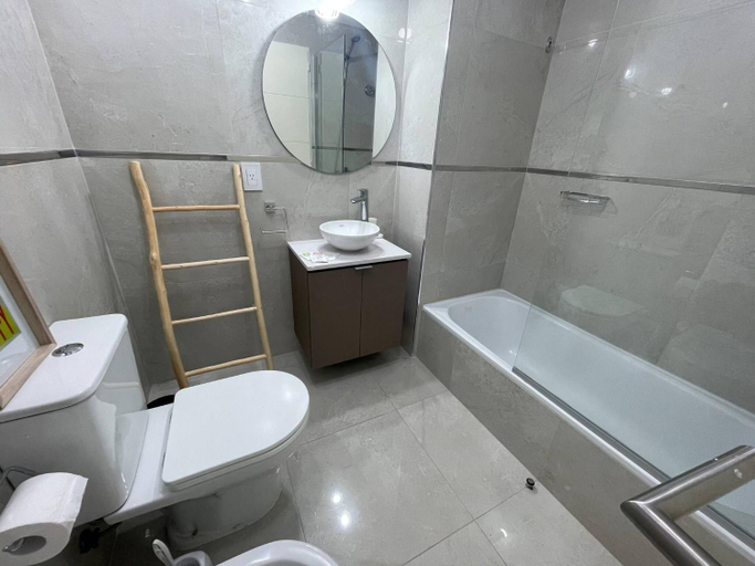 Bathroom 3, Modern Studio in San Telmo, Distrito Federal