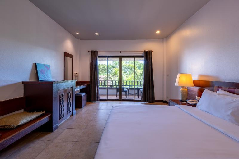 Bedroom 5, Rose Bay Resort, Pattaya