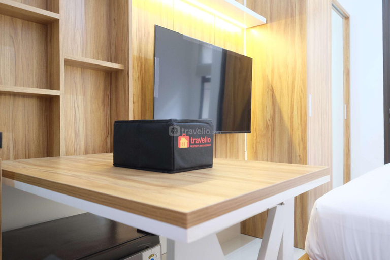 Bedroom 2, Modern Comfy Studio Transpark Cibubur By Travelio, Depok