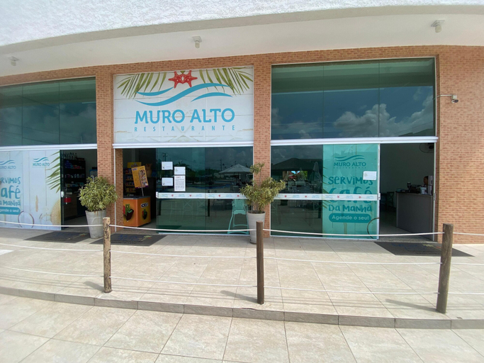 Exterior, Flat Muro Alto CC 110 by La Playa, Ipojuca
