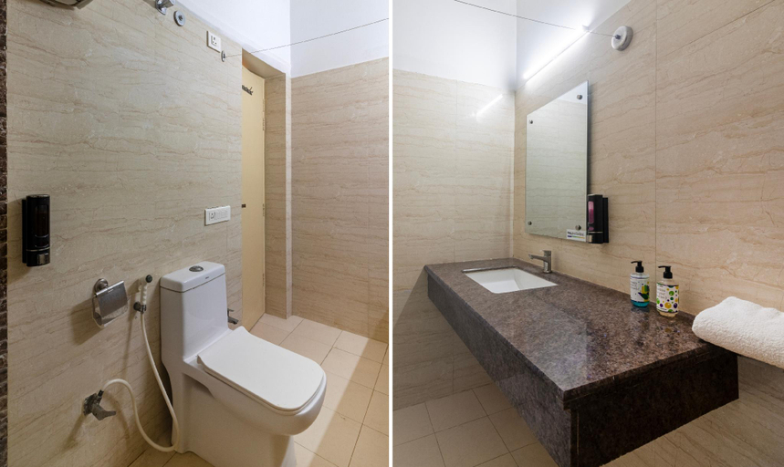 Bathroom 4, Treebo Empire Red Carpet, Agra