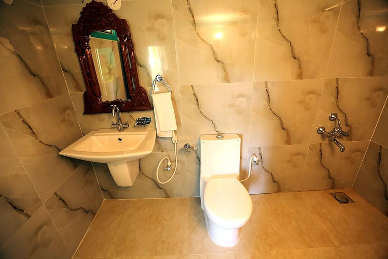 Bathroom 3, Hillfort Hotels & Resorts Yelagiri, Vellore