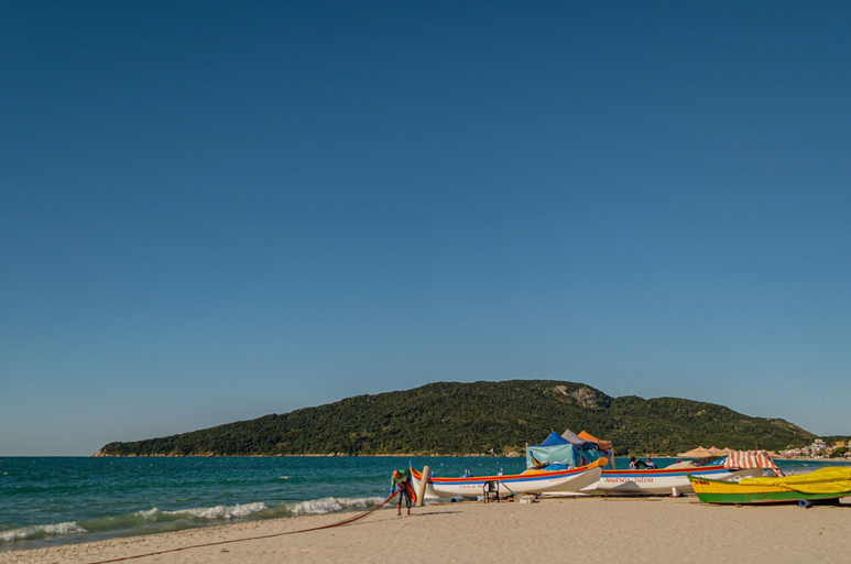 Room 2, Triplex pet Friendly c Churrasqueira e Hidro, Florianopolis