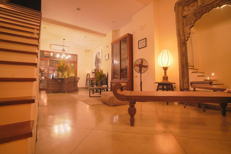 Others 5, The Merchant, Galle Four Gravets