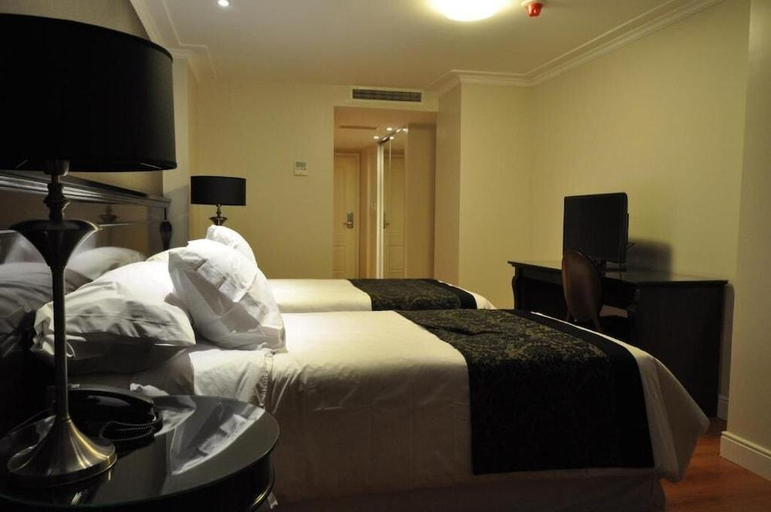 Bedroom 2, Amerian Executive Cordoba, Capital