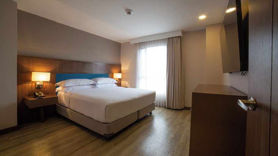 Bedroom 2, Embassy Suites by Hilton Bogota - Rosales, Santafé de Bogotá