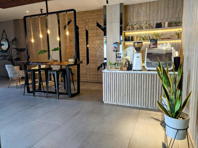 Food & Drinks 5, The Mango Suites by Flat06, South Jakarta