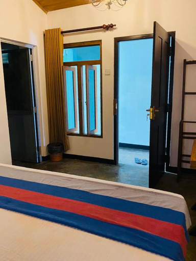 Bedroom 2, Backpack Beach Hostel & Reggae Bar, Hikkaduwa