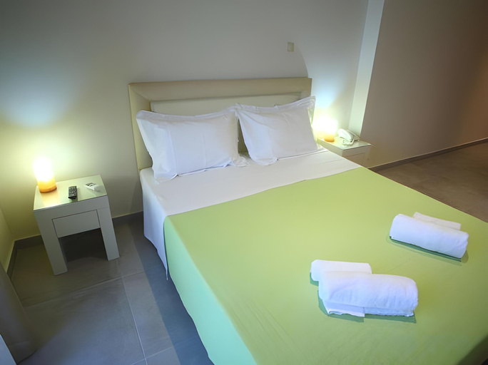 Bedroom 3, Hotel Kontes Comfort, South Aegean
