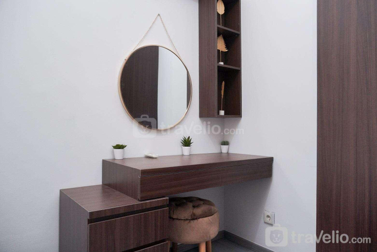 Bathroom 2, Nice and Simply 2BR at Green Bay Pluit By Travelio, Jakarta Utara