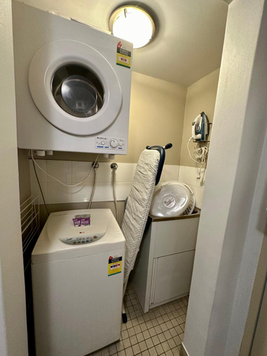 Bathroom 3, Sydney Airport Suites, Sydney