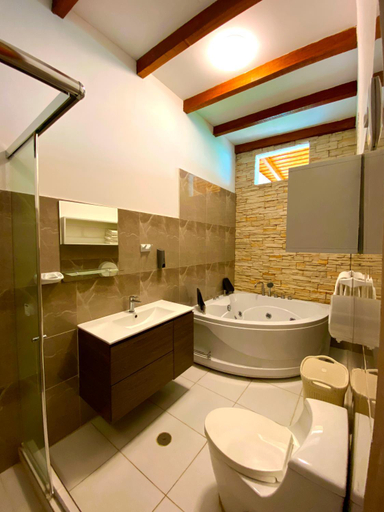 Bathroom, HOTEL RESORT THIAGO, Chincha
