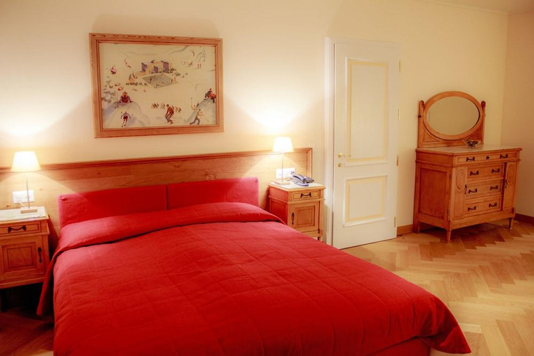 Bedroom 3, Maloja Palace Apartments, Maloja