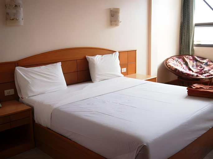 Bedroom 2, P.72 Hotel, Pattaya
