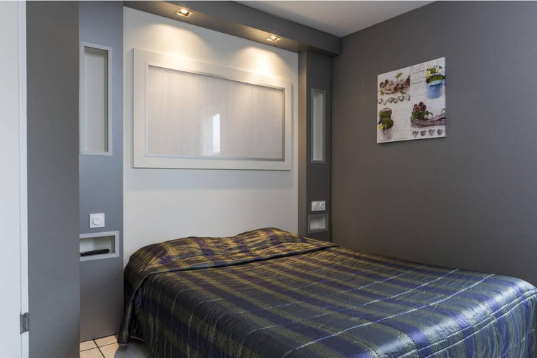 Bedroom 2, Hotel Balladins Lyon Sud Chanas, Isère