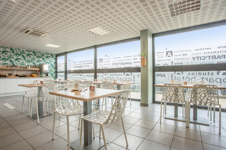 Food & Drinks 5, Appart'City Classic Nîmes Centre, Gard