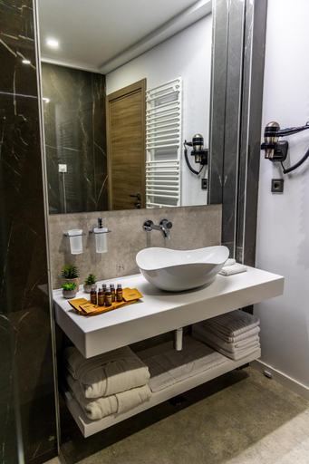 Bathroom 4, Hotel Nova Luxury, Targoviste
