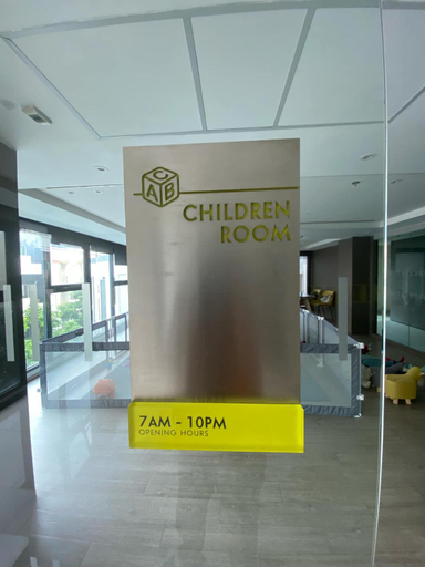 Others 3, The Base in pattaya, Pattaya