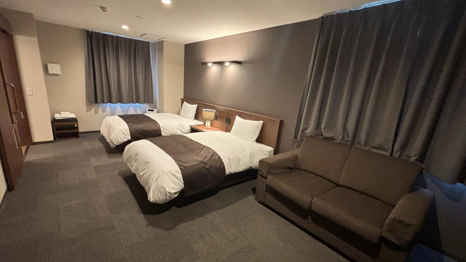 Bedroom 3, Sunnemu Hotel in Honjo, Yurihonjō