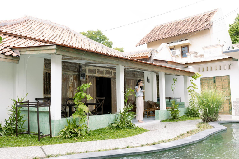Others 5, Villa Tria Laweyan Solo, Solo