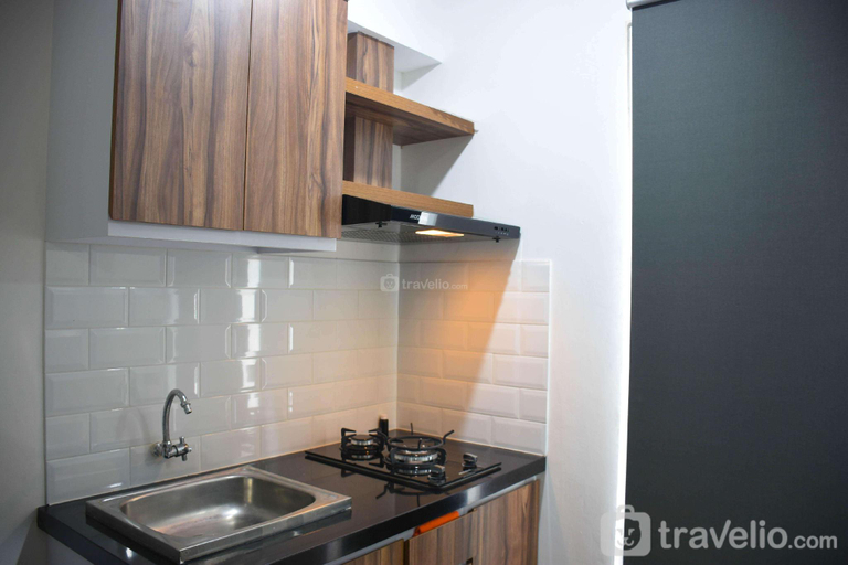Others 5, Elegant & Comfy Studio at Bassura City By Travelio, Jakarta Timur