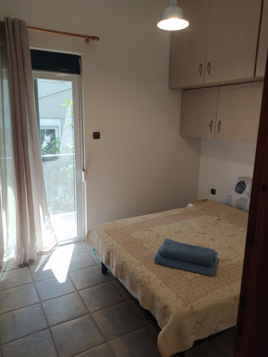 Others 3, Marousi Comfy Apartment with balcony, Attica