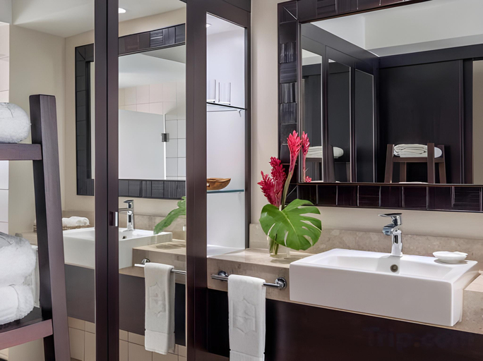 Bathroom 4, Shangri-La Yanuca Island, Fiji, Nadroga/Navosa