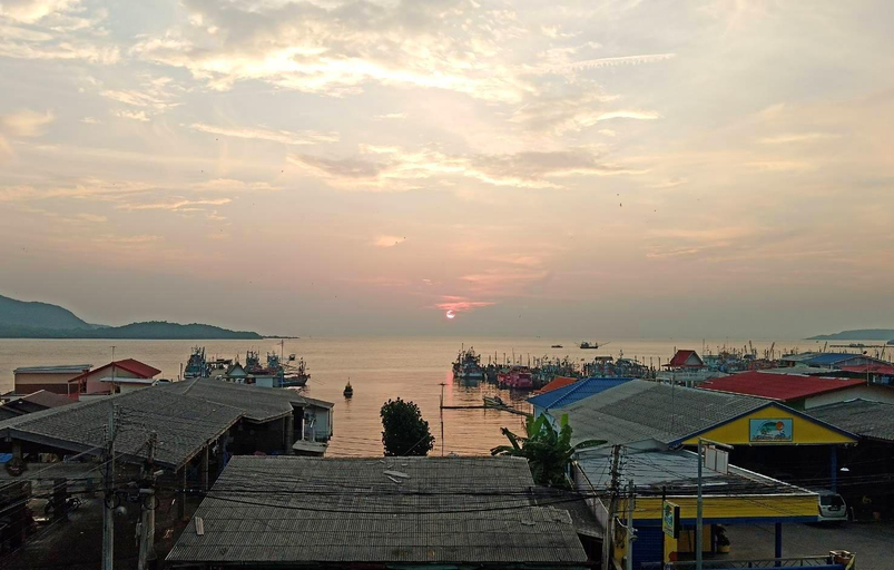 Others 3, Lhong Lay House, Sattahip