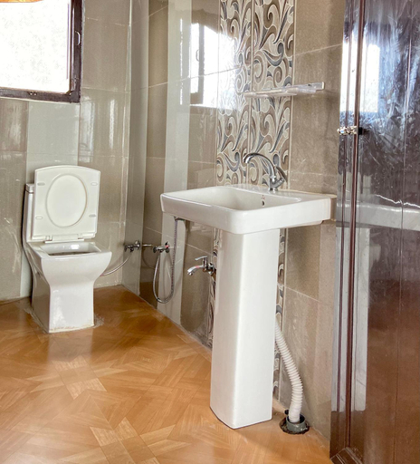 Bathroom 3, Kumaon Gud Chaha Cafe & Homestay, Pithoragarh