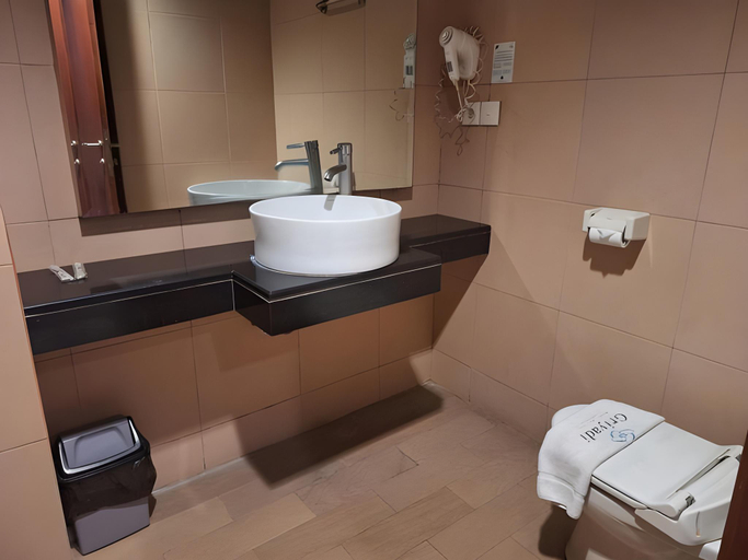 Bathroom 3, Makati Rio Hotel, Bengkulu