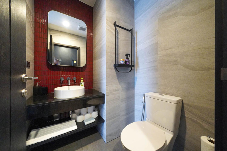 Bathroom 4, Edge Central Pattaya Ocean view visible fireworks, Pattaya