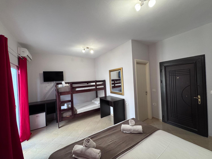 Bedroom 2, Hotel Prishtina Sarande, Sarandës