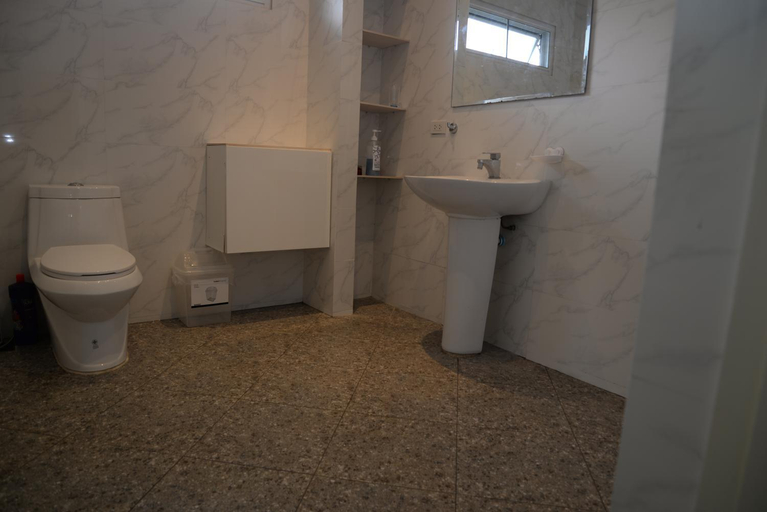 Bathroom 3, Bangsaray Villa, Sattahip