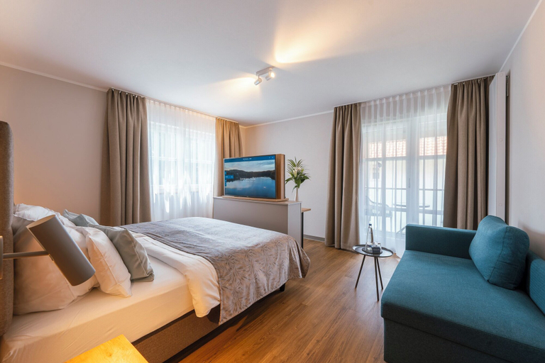 Bedroom 4, Sopherl am See, Starnberg