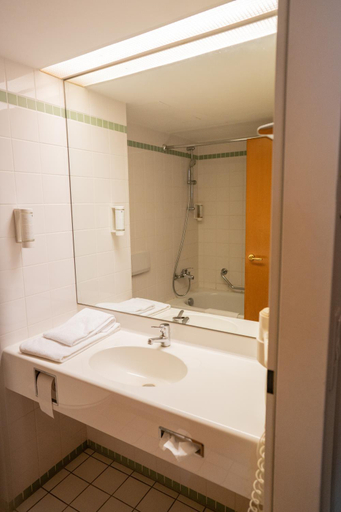 Bathroom 4, Hotel Dasing-Augsburg, Aichach-Friedberg