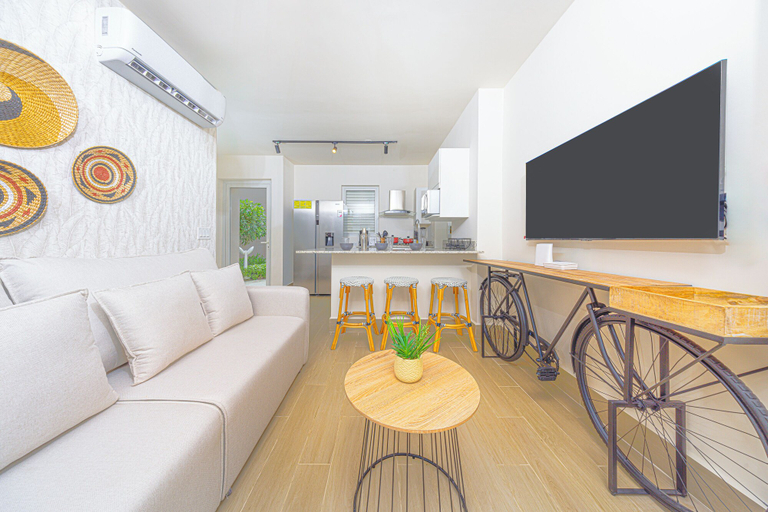 Living area 5, The Tides, Chame