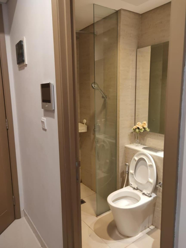 Bathroom 3, Taman Anggrek Residence by Micky Studio 13, West Jakarta