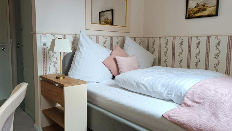 Bedroom 4, Schlosshotel Wilhelmsthal, Kassel
