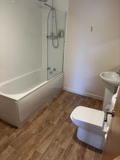 Bathroom 2, Whisky Capital Inn, Moray