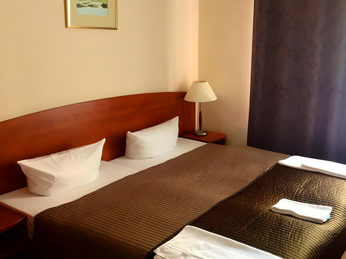 Bedroom 3, Hotel Delta am Potsdamer Platz, Berlin