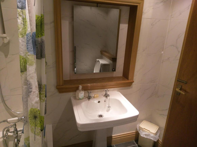 Bathroom 3, Wheyrigg Hall Hotel, Cumbria