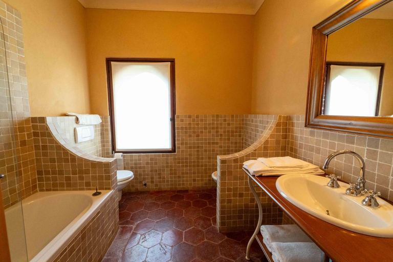 Bathroom 3, Foresteria del Castello di San Giorgio Canavese, Torino