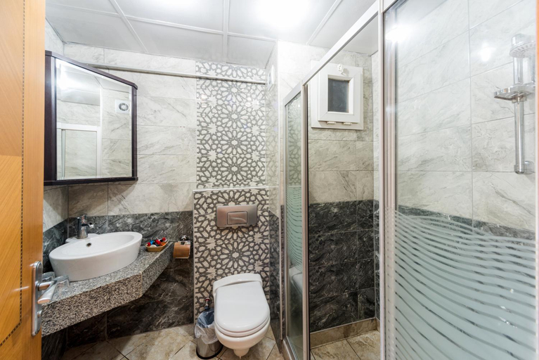 Bathroom 4, Old City Viva Hotel, Fatih