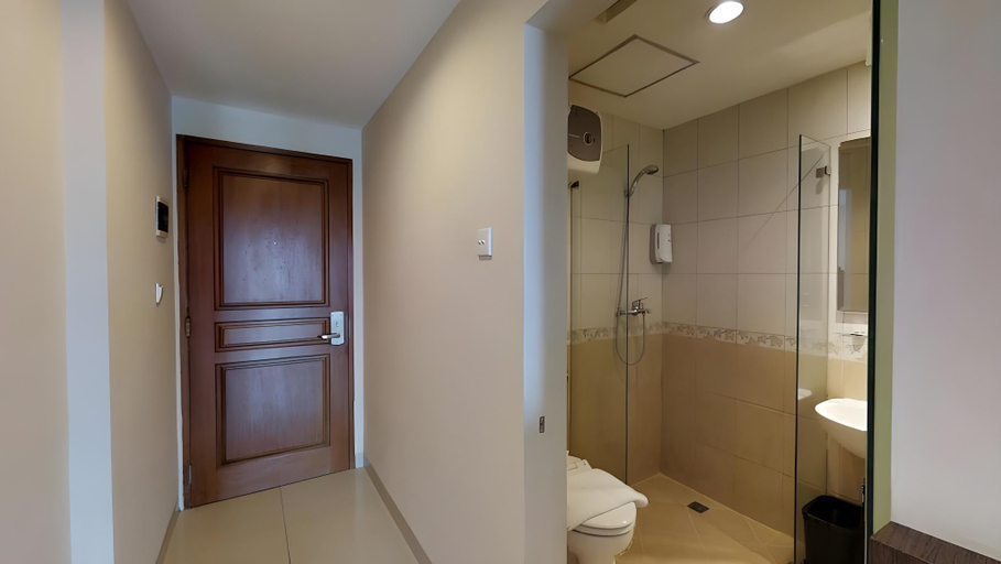Bathroom 4, Gloria Hotel Jakarta, West Jakarta