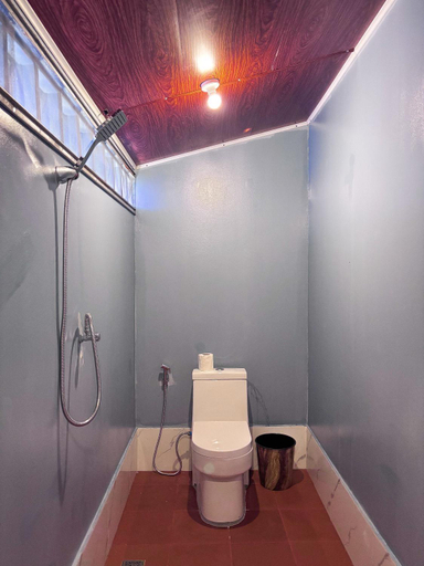 Bathroom 2, CORAL, Sihanoukville
