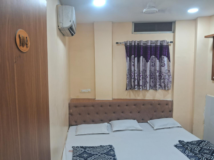 Bedroom 3, Hotel Ruby, Ujjain